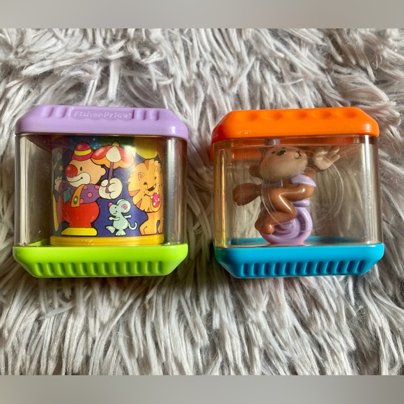 Fisher Price ‘04 Peek a Boo Blocks Train, + 5 Little People + 1998 Circus Train - Picture 5 of 7